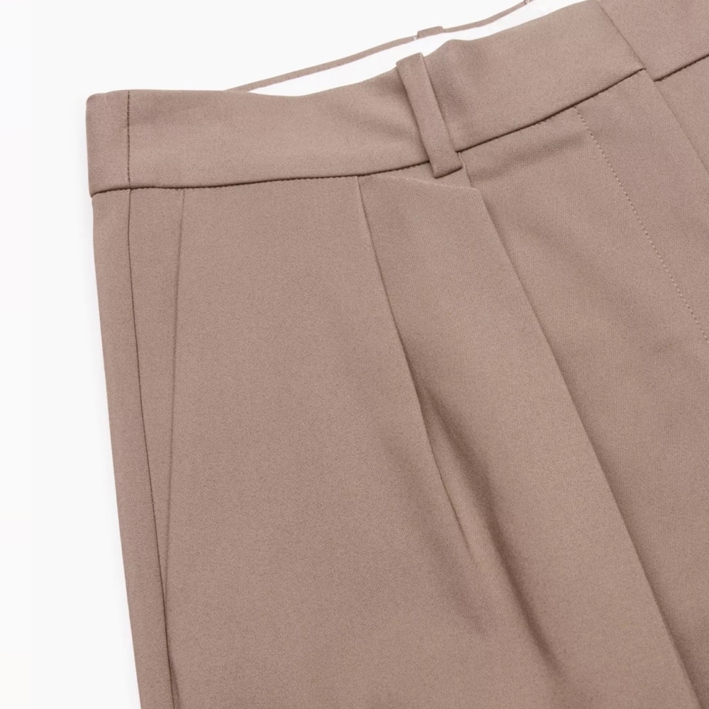 Babaton - Revue Pant - Color: Deep Taupe - Picture 7 of 7